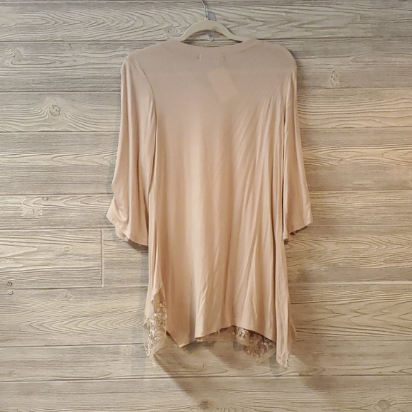 Origami Blush Tunic - Picture 4 of 5